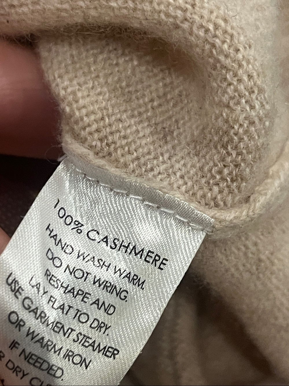 LABEL+ thread Cashmere Lucky Stars Scoop Neck - Picture 11 of 16